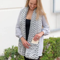 Levenger Reader’s Book Scarf Grey Hot
