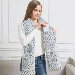 Levenger Reader’s Book Scarf Grey Hot